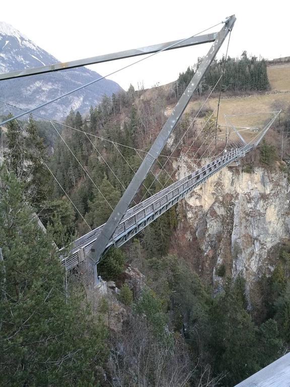 Tiroler Hasenhoehle Wenns Exteriör bild